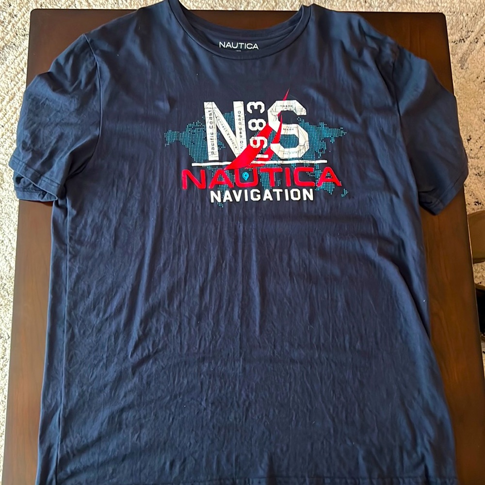 Mens like new Nautica dark blue T-shirt size XXL